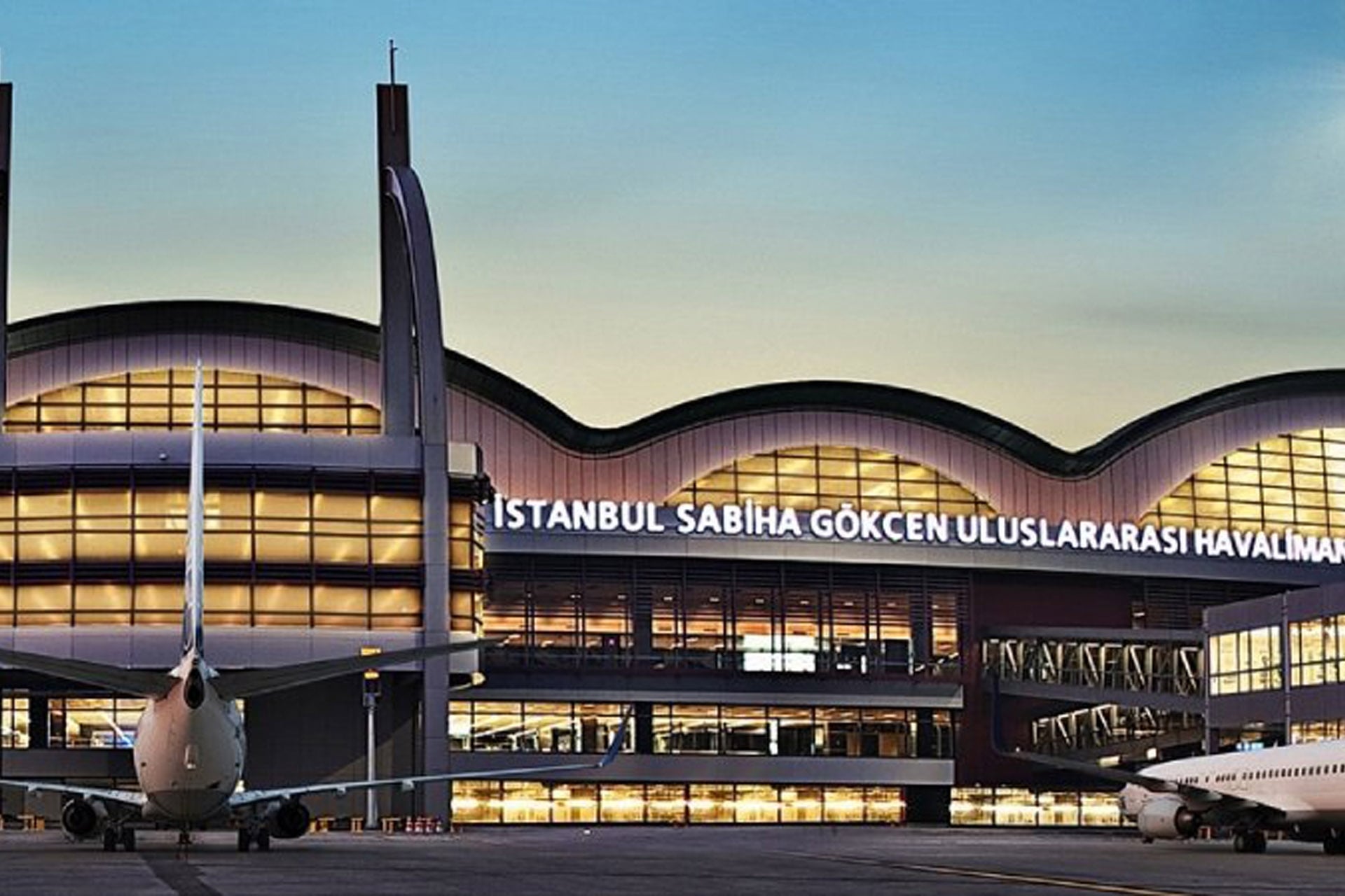 İSTANBUL SABİHA GÖKÇEN HAVALİMANI